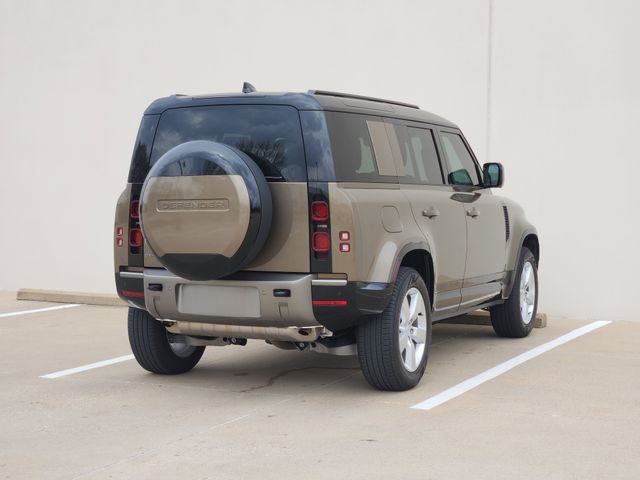 Used 2025 Land Rover Defender 110 X-Dynamic SE AWD/4WD image 7