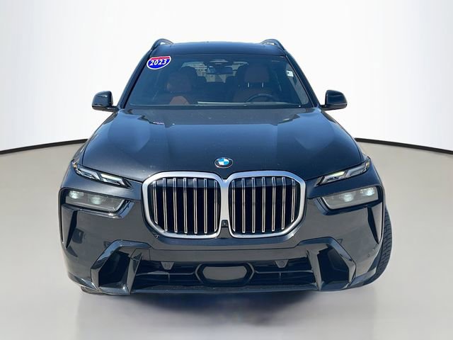 Used 2023 BMW X7 xDrive40i w/ M Sport Package image 3