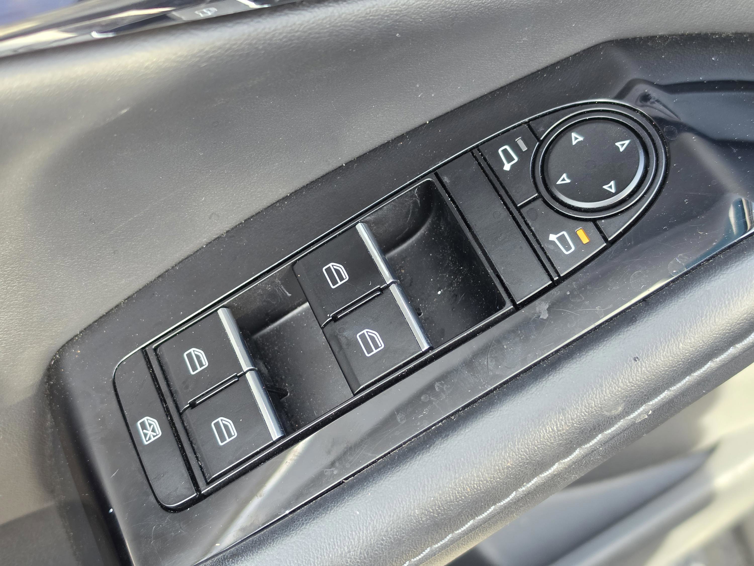 Used 2022 MAZDA CX-30 AWD 2.5 S w/ Preferred Package image 24