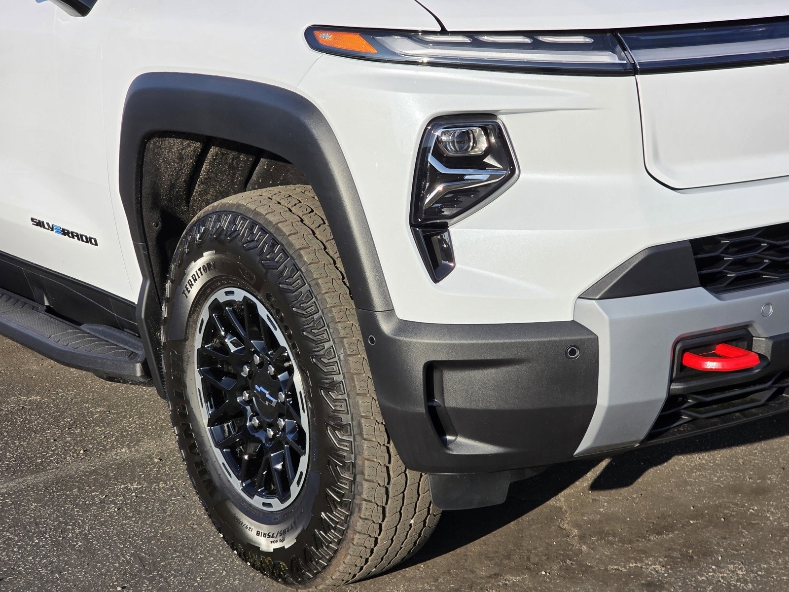 New 2026 Chevrolet Silverado EV Trail Boss image 9