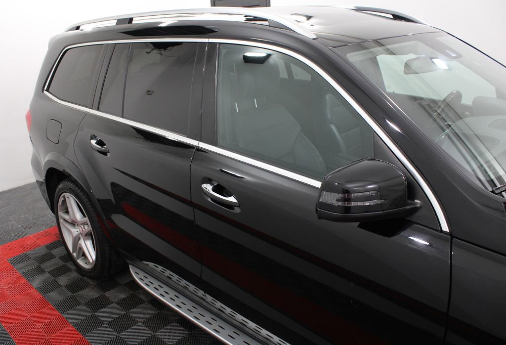 Used 2015 Mercedes-Benz GL 550 4MATIC image 8