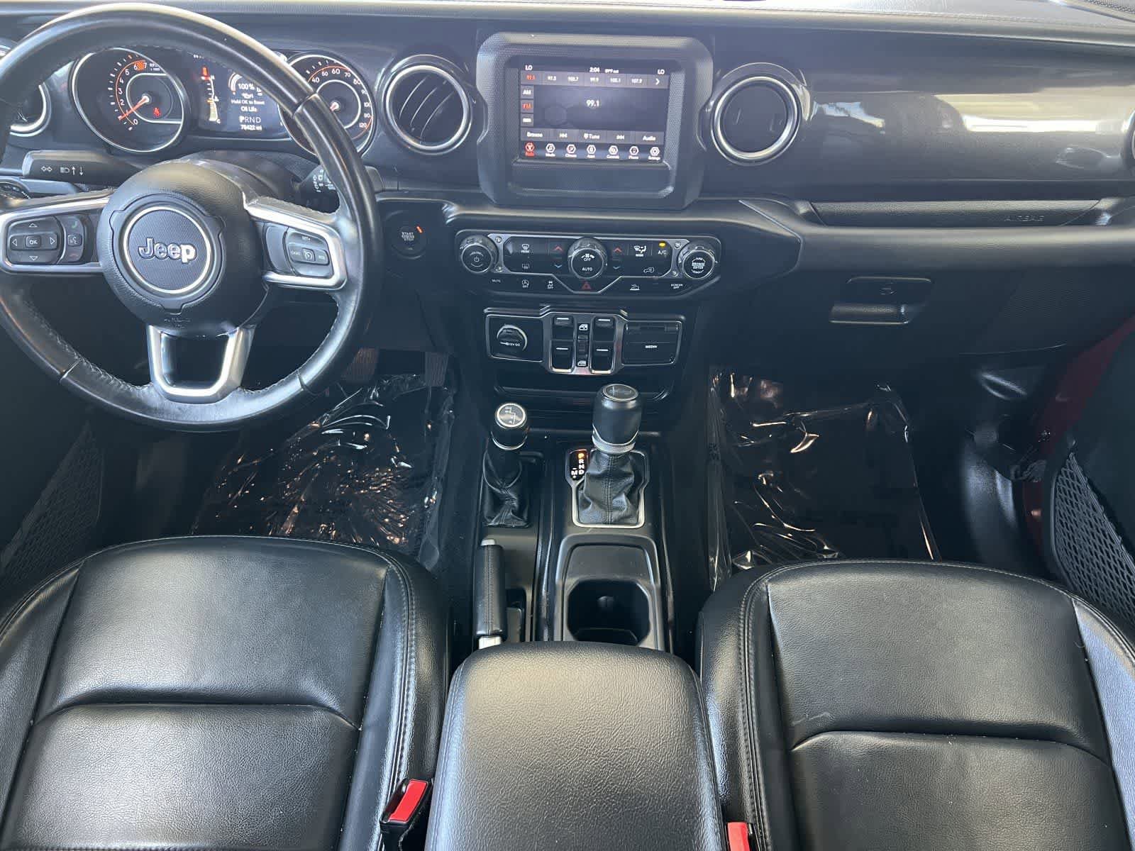 Used 2021 Jeep Wrangler Unlimited Sahara AWD/4WD image 4