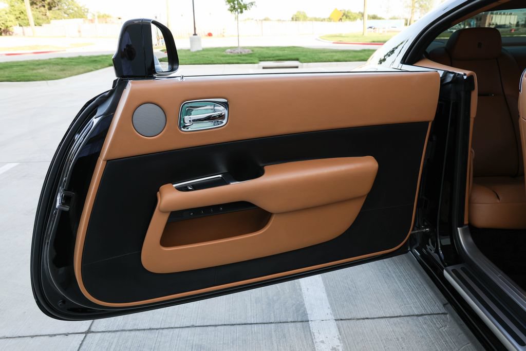 Used 2020 Rolls-Royce Wraith RWD image 24