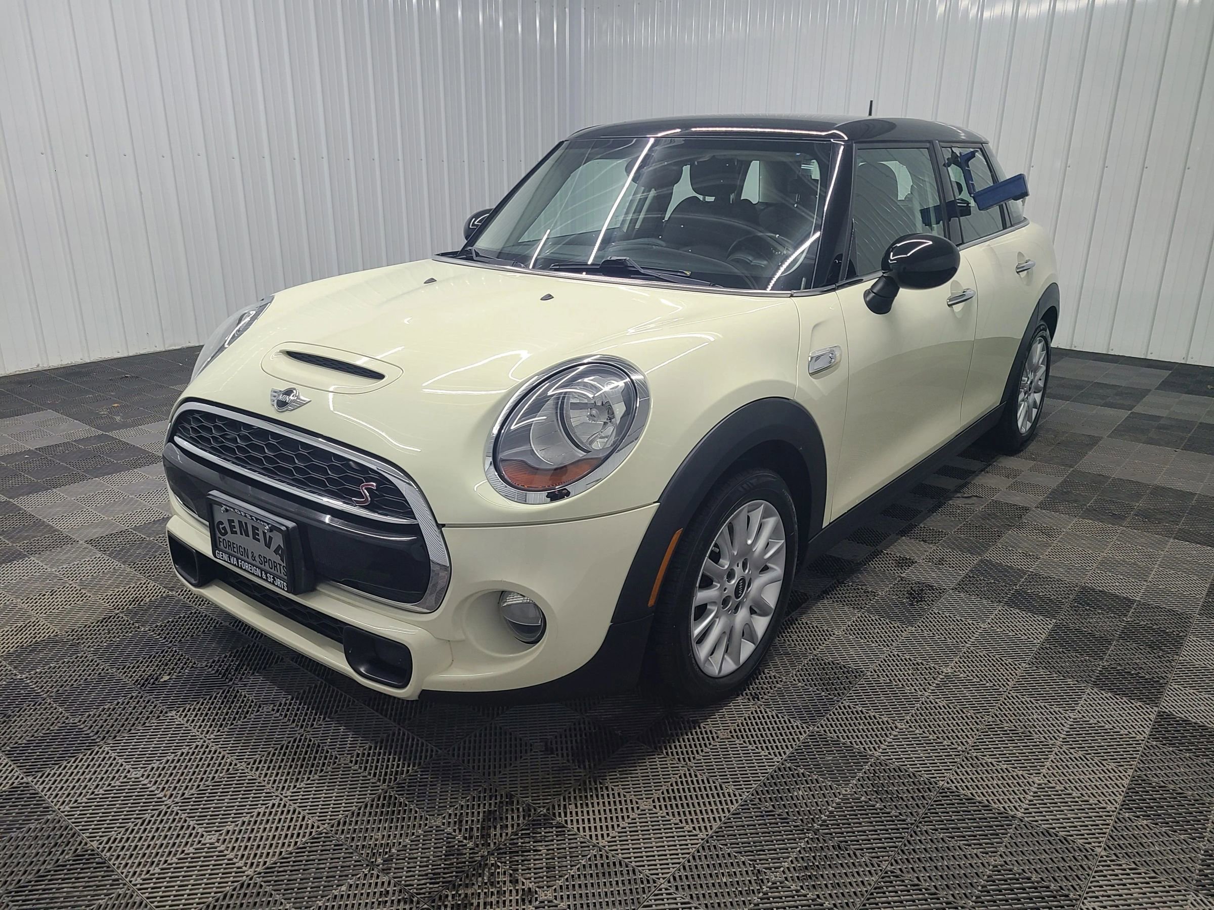 Used 2015 MINI Cooper S image 7