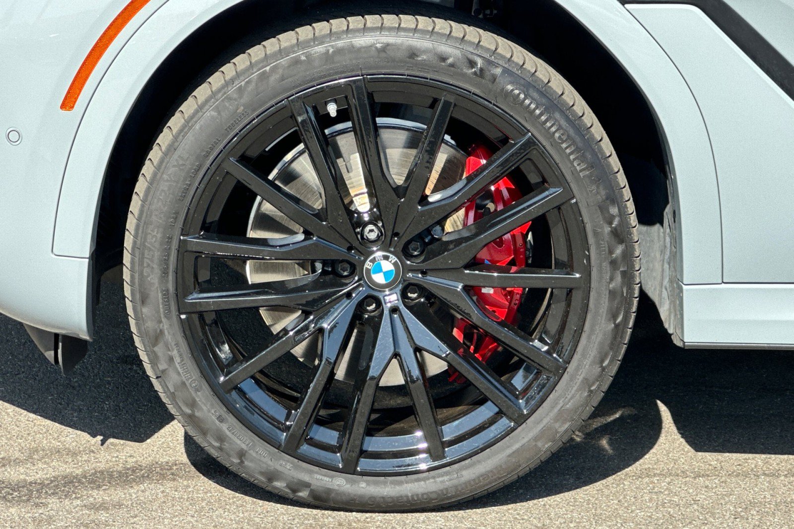 Used 2024 BMW X6 M60i w/ Dynamic Handling Package AWD/4WD image 27