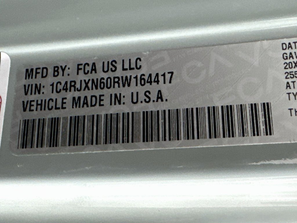 Used 2024 Jeep Wrangler Unlimited AWD/4WD image 36