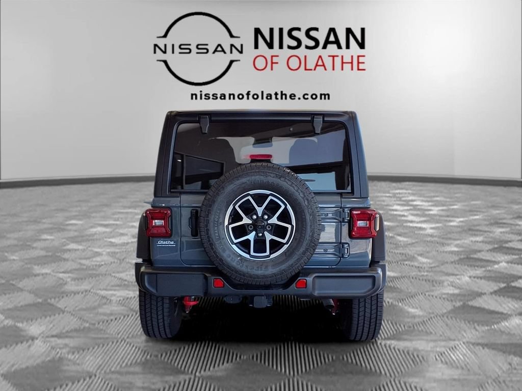 Used 2024 Jeep Wrangler Unlimited Rubicon AWD/4WD image 27