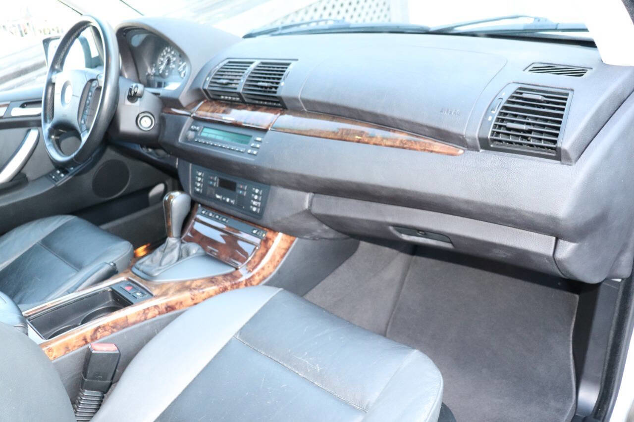 Used 2002 BMW X5 3.0i image 35