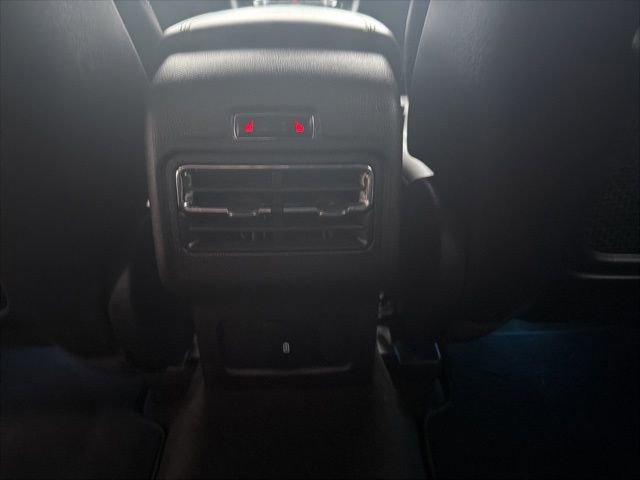 Used 2022 Lincoln Corsair Reserve w/ Elements Package image 17