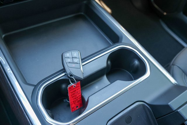 New 2026 GMC Sierra 3500 SLT w/ SLT Convenience Package image 18