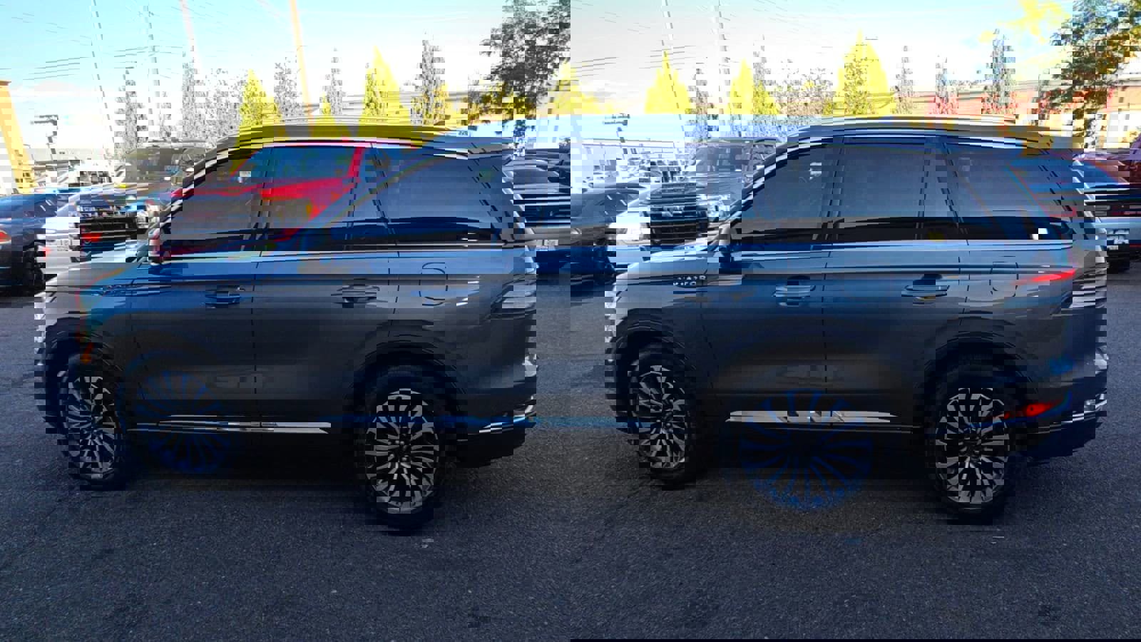 Used 2021 Lincoln Aviator Reserve w/ Equipment Group 201A image 5