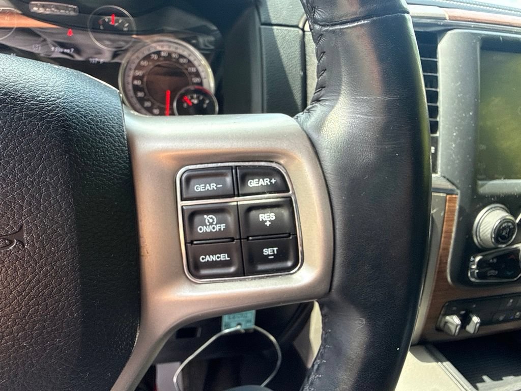 Used 2017 RAM 1500 Laramie AWD/4WD image 18