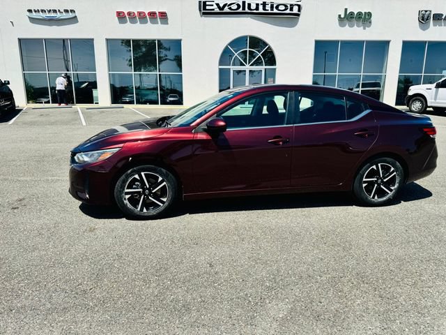 Used 2024 Nissan Sentra SV FWD image 3