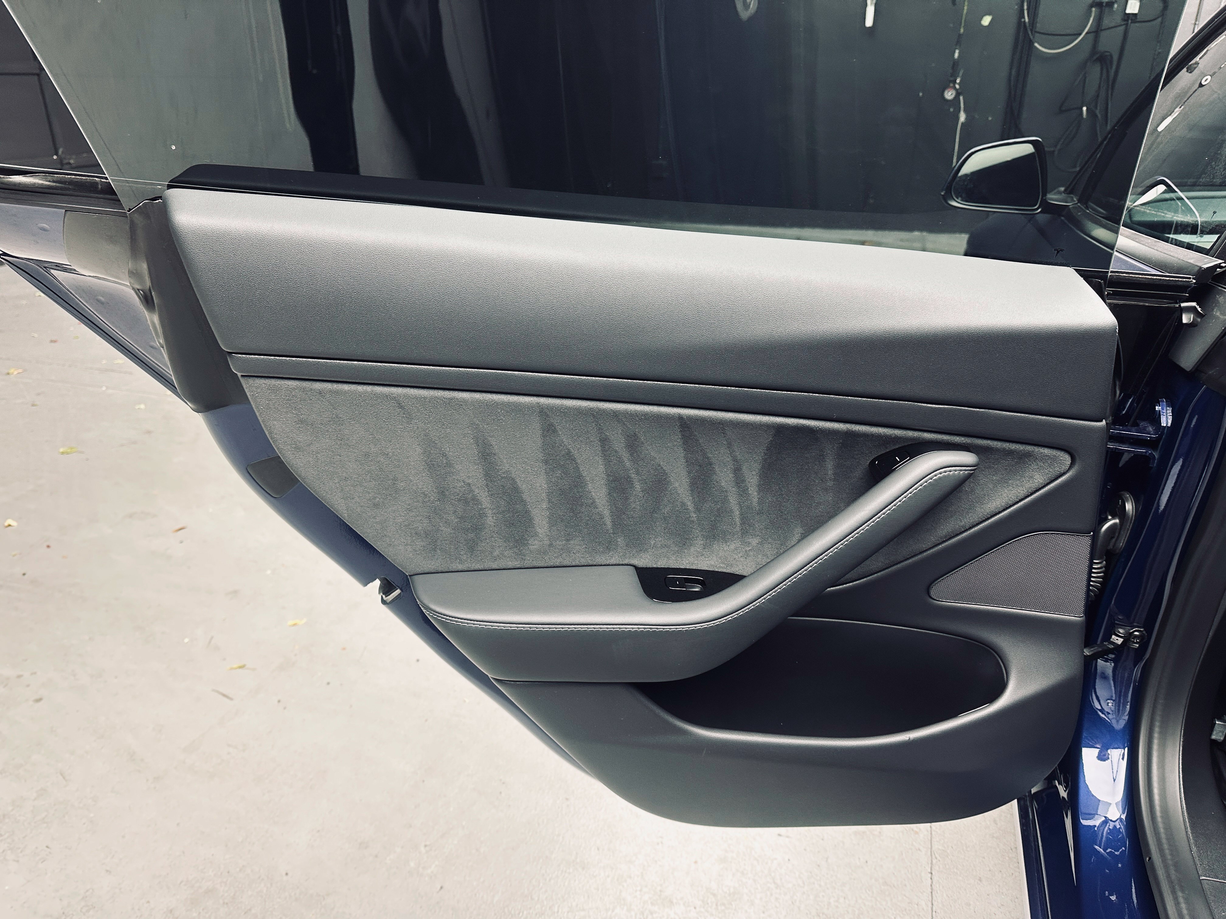 Used 2018 Tesla Model 3 Long Range AWD/4WD image 23
