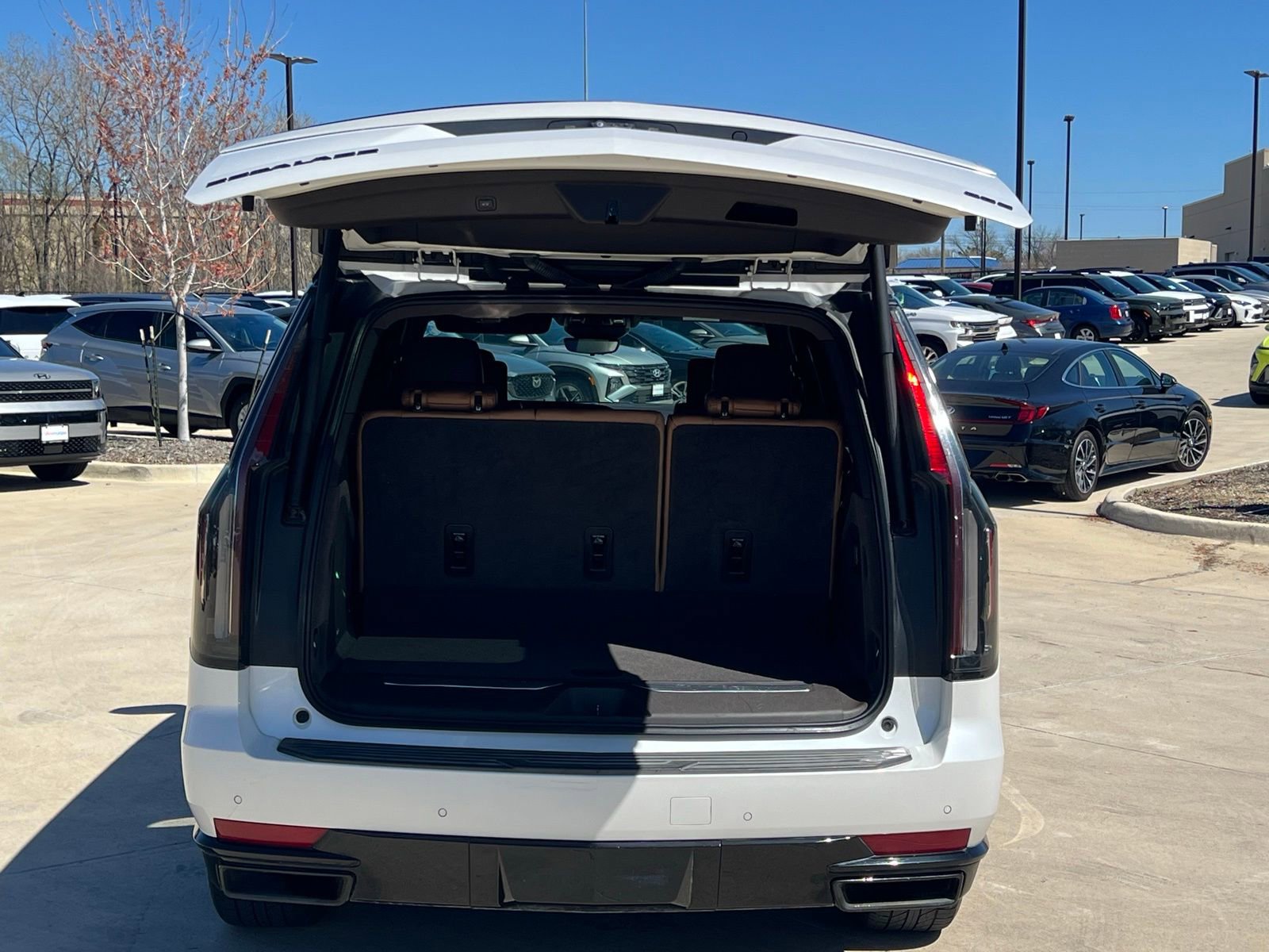 Used 2021 Cadillac Escalade Sport w/ Driver Assist Tech Package image 14