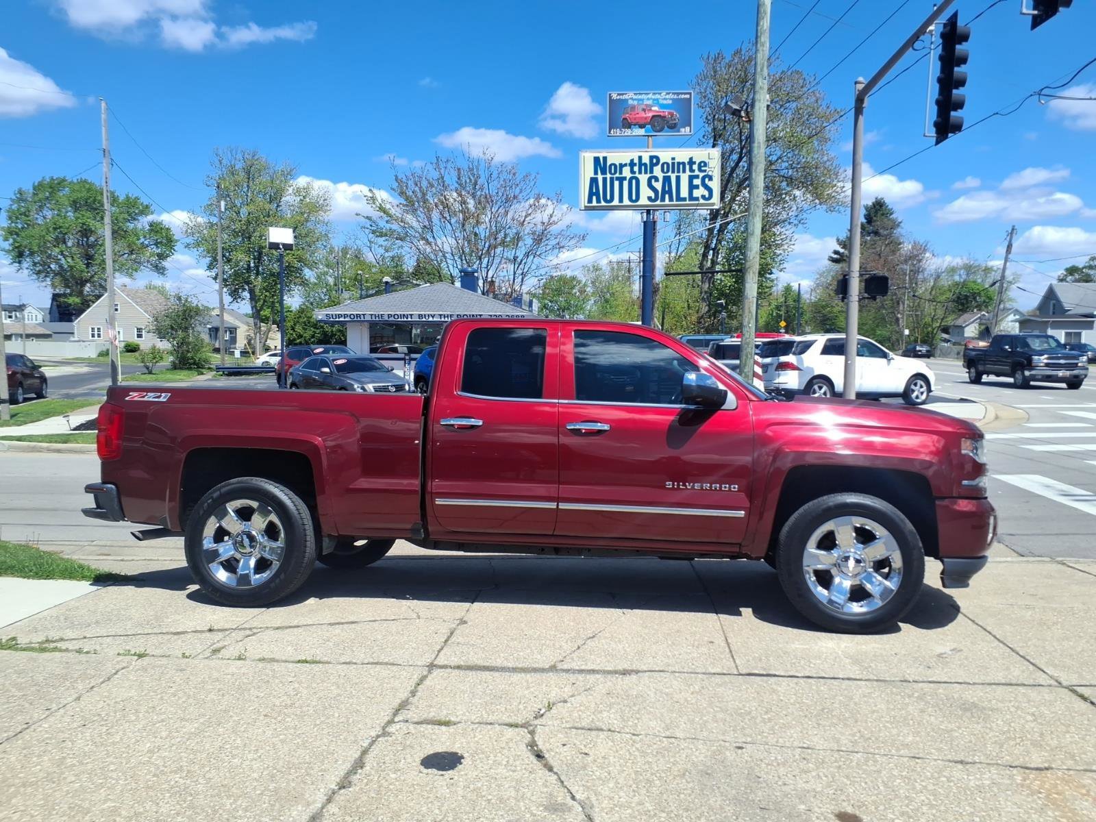 Used 2016 Chevrolet Silverado 1500 LTZ Z71 w/ LTZ Plus Package AWD/4WD image 1