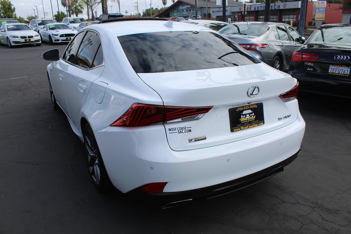 Used 2019 Lexus IS 300 F Sport w/ F Sport Package RWD image 5