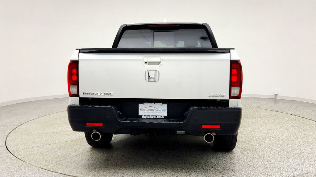 Used 2023 Honda Ridgeline Black Edition image 6