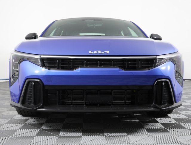 New 2025 Kia K4 GT-Line image 2