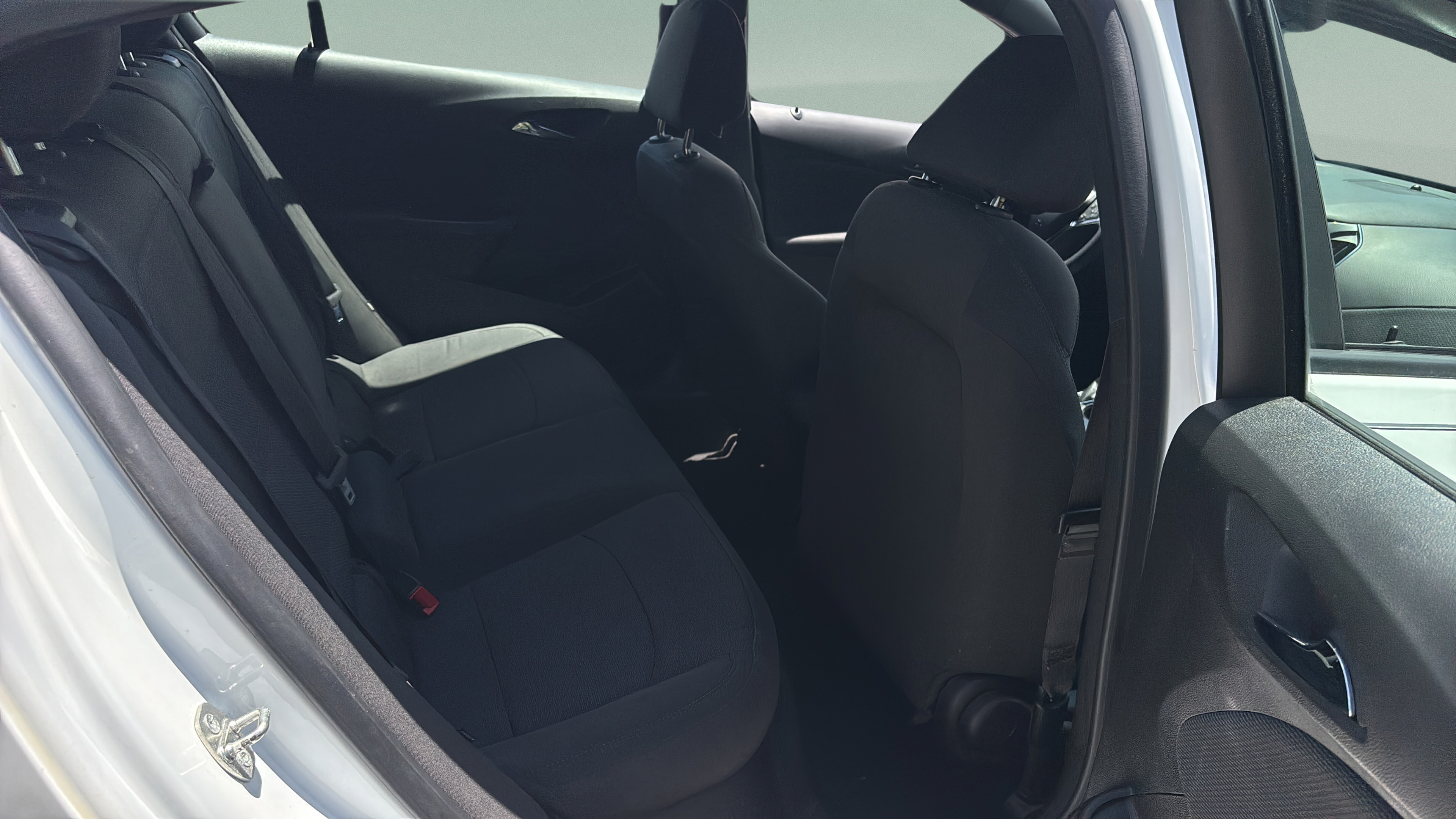 Used 2019 Chevrolet Cruze LT w/ Convenience Package FWD image 13