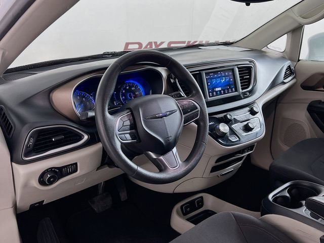 Used 2018 Chrysler Pacifica Touring Plus w/ Tire & Wheel Group image 34