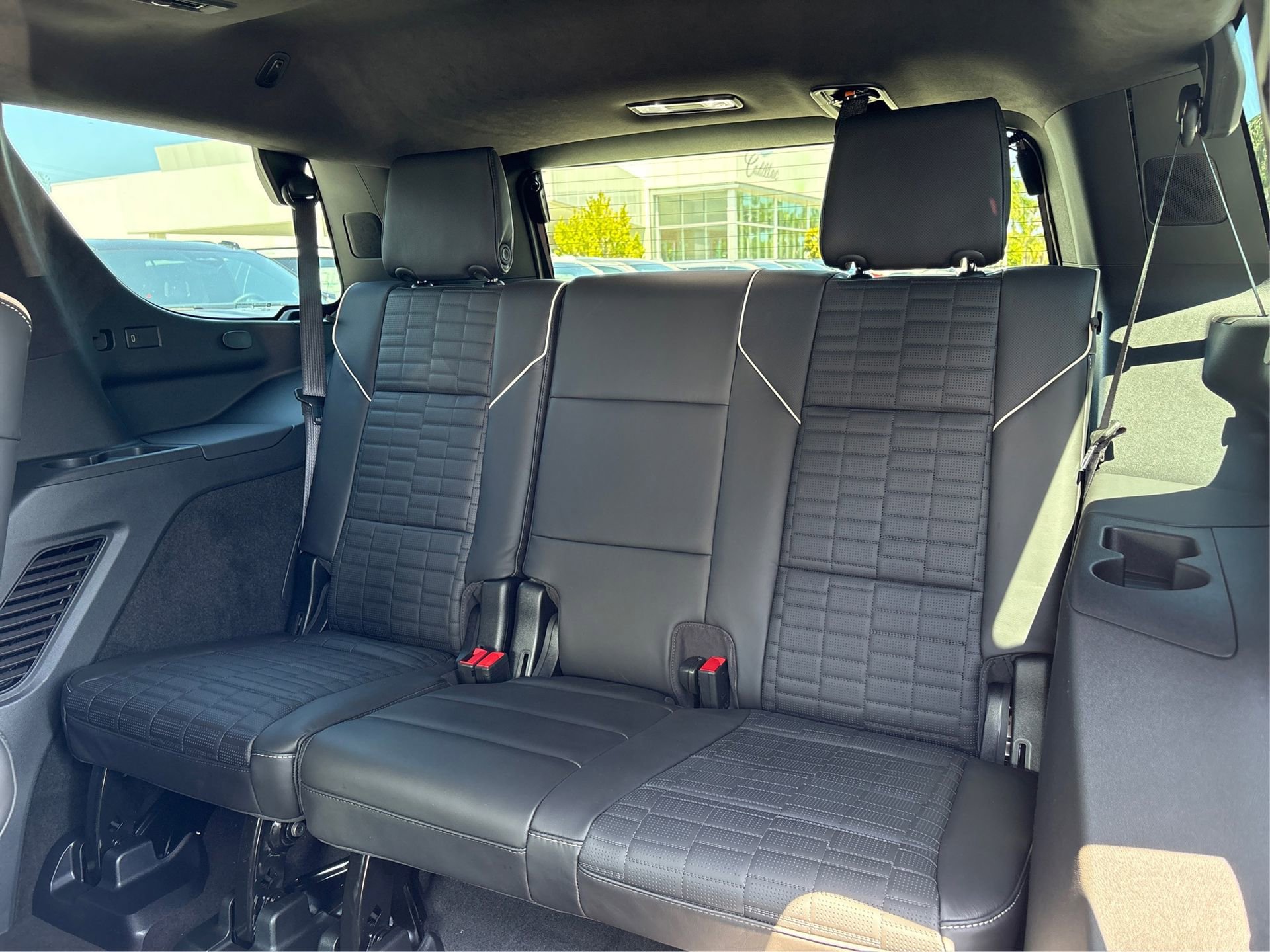 Used 2026 Cadillac Escalade Platinum Sport w/ LPO, ONYX Package image 11