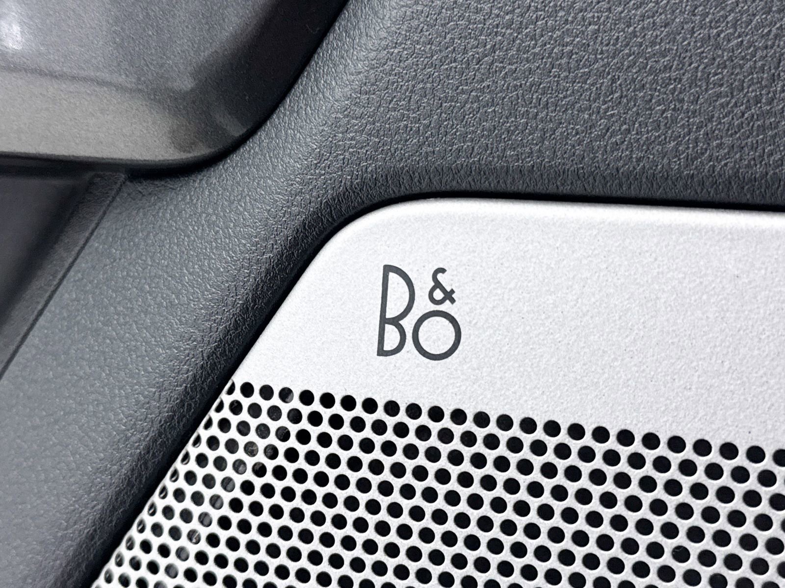 Used 2023 Ford F150 XLT w/ Equipment Group 302A High image 6