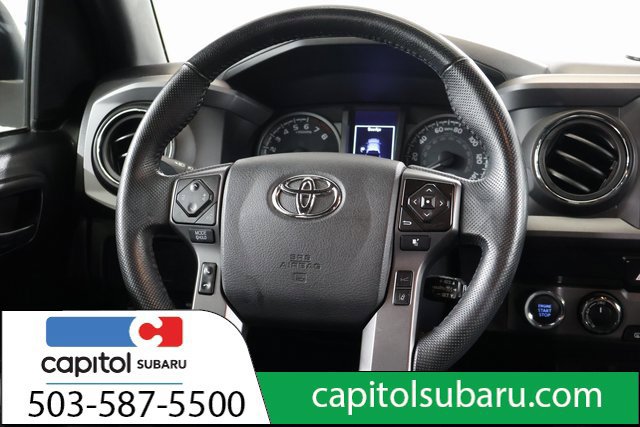 Used 2022 Toyota Tacoma TRD Off-Road w/ Technology Package AWD/4WD image 15