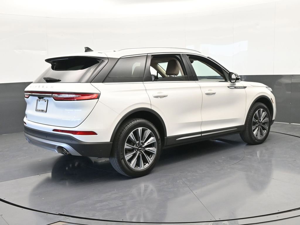 Used 2022 Lincoln Corsair Reserve image 6