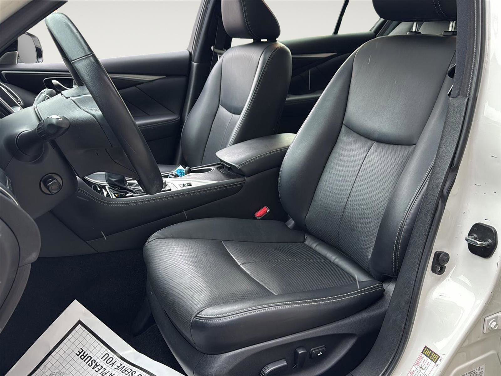 Used 2022 INFINITI Q50 Sensory image 12