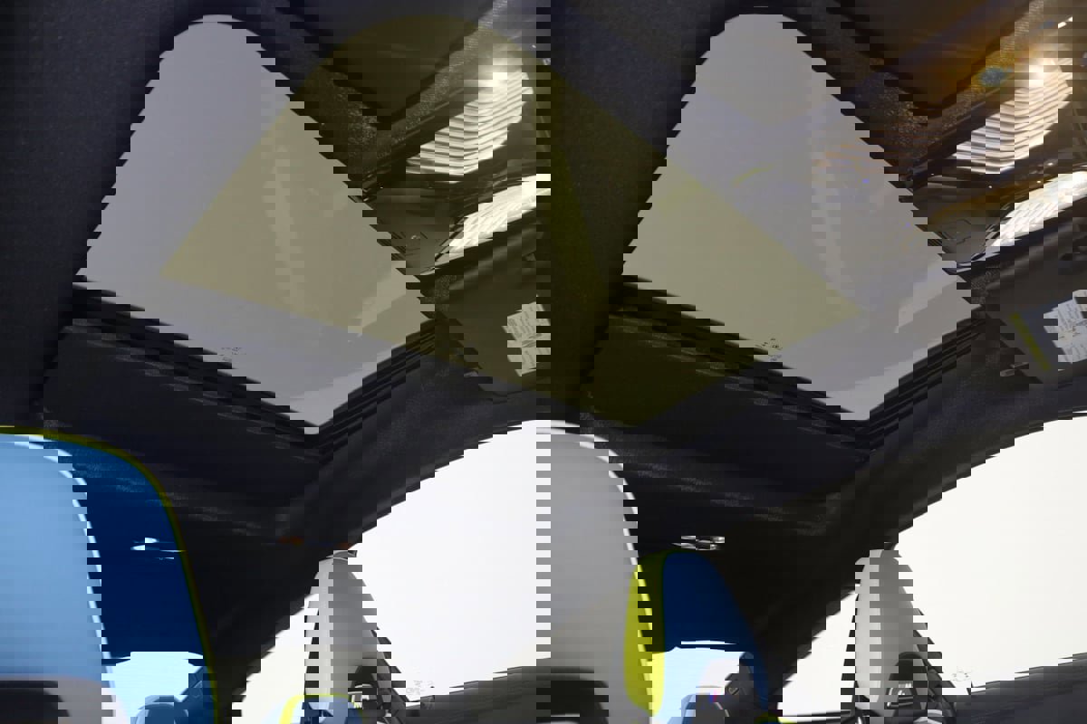 Used 2023 BMW M4 Competition RWD image 11