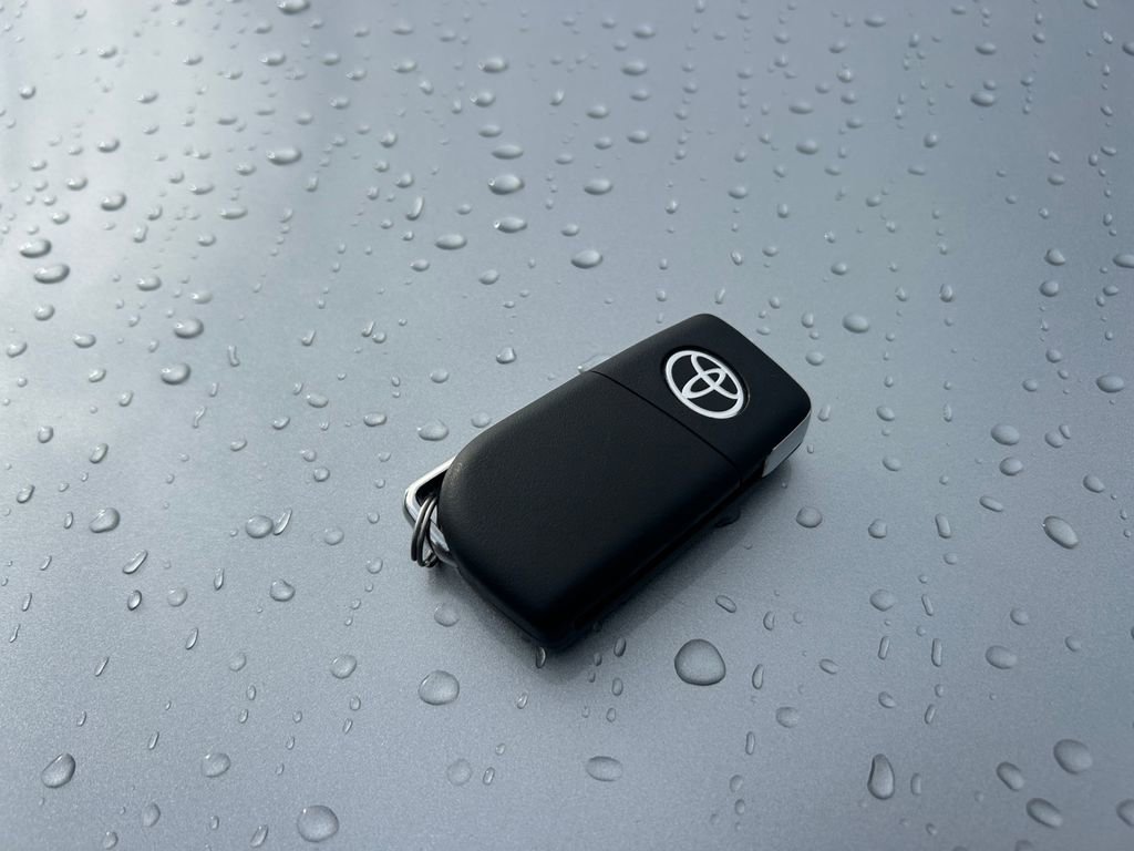 Used 2024 Toyota Camry SE w/ Cold Weather Package image 33