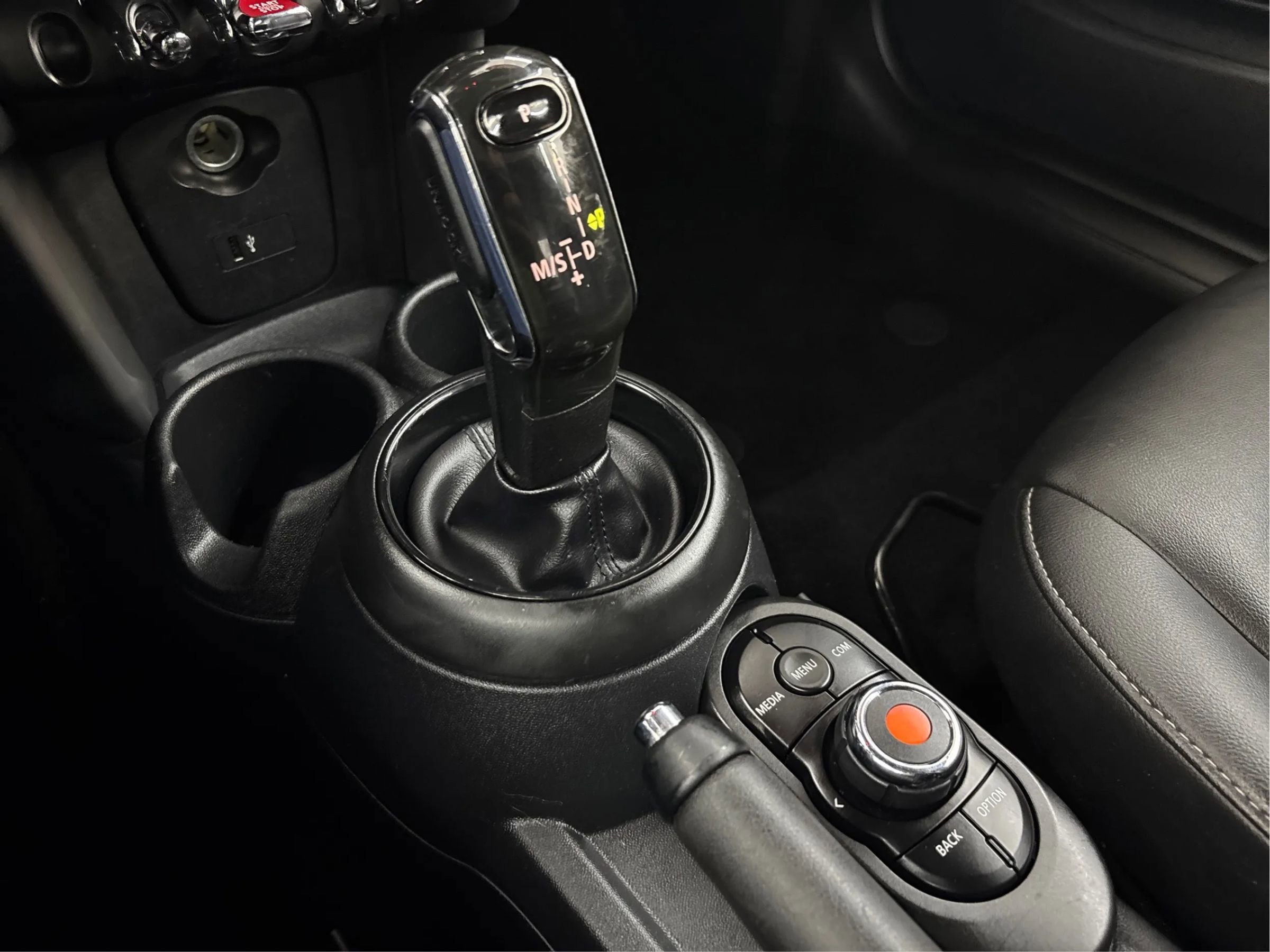 Used 2021 MINI Cooper Convertible image 44