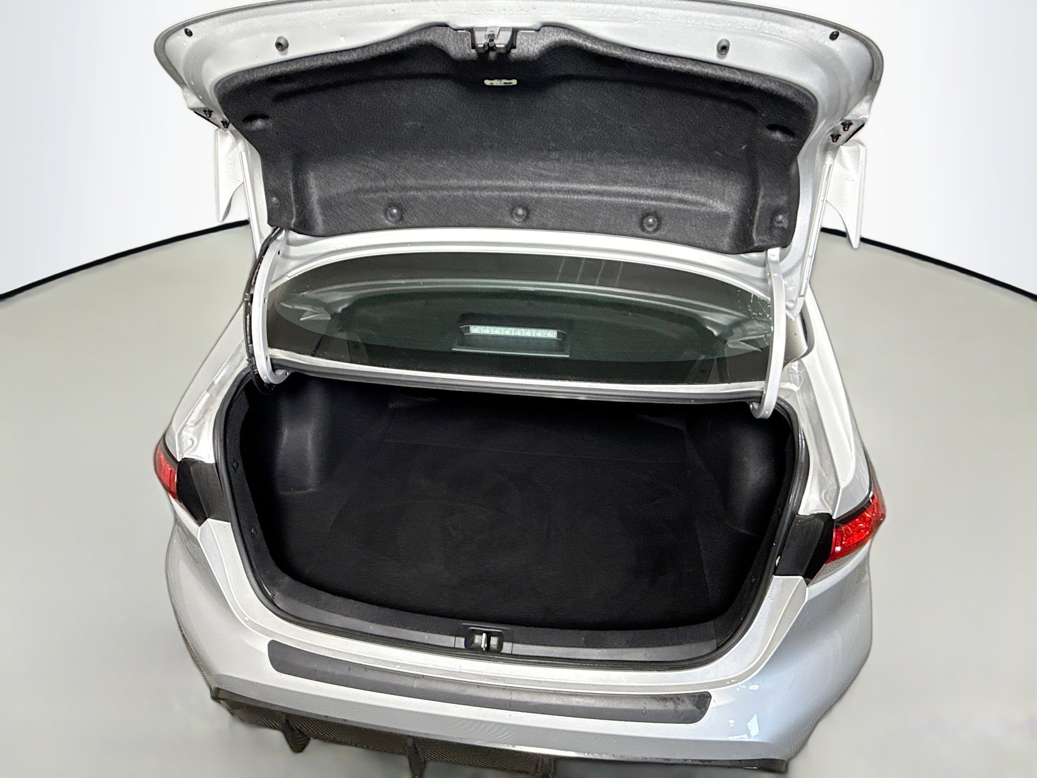 Certified 2025 Toyota Corolla SE w/ SE Premium Package image 23