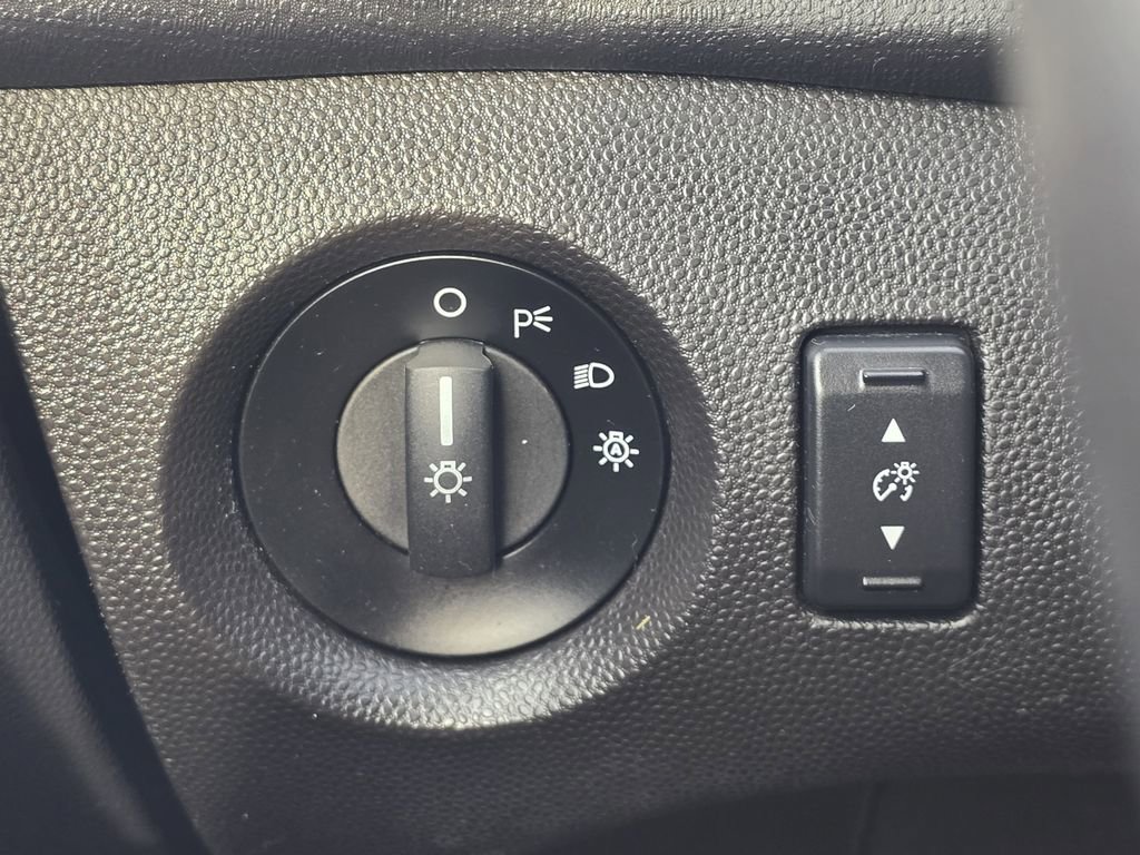 Used 2016 Ford Fiesta SE image 20