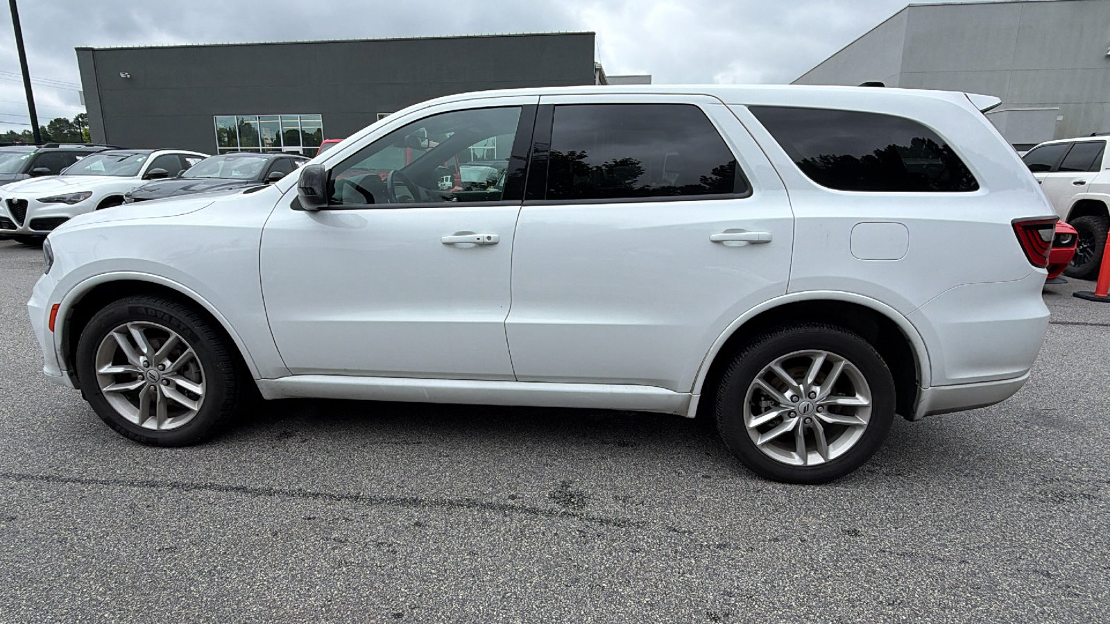 Used 2025 Dodge Durango GT AWD/4WD image 11