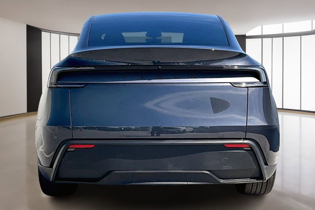 Used 2026 Tesla Model Y 2WD image 5