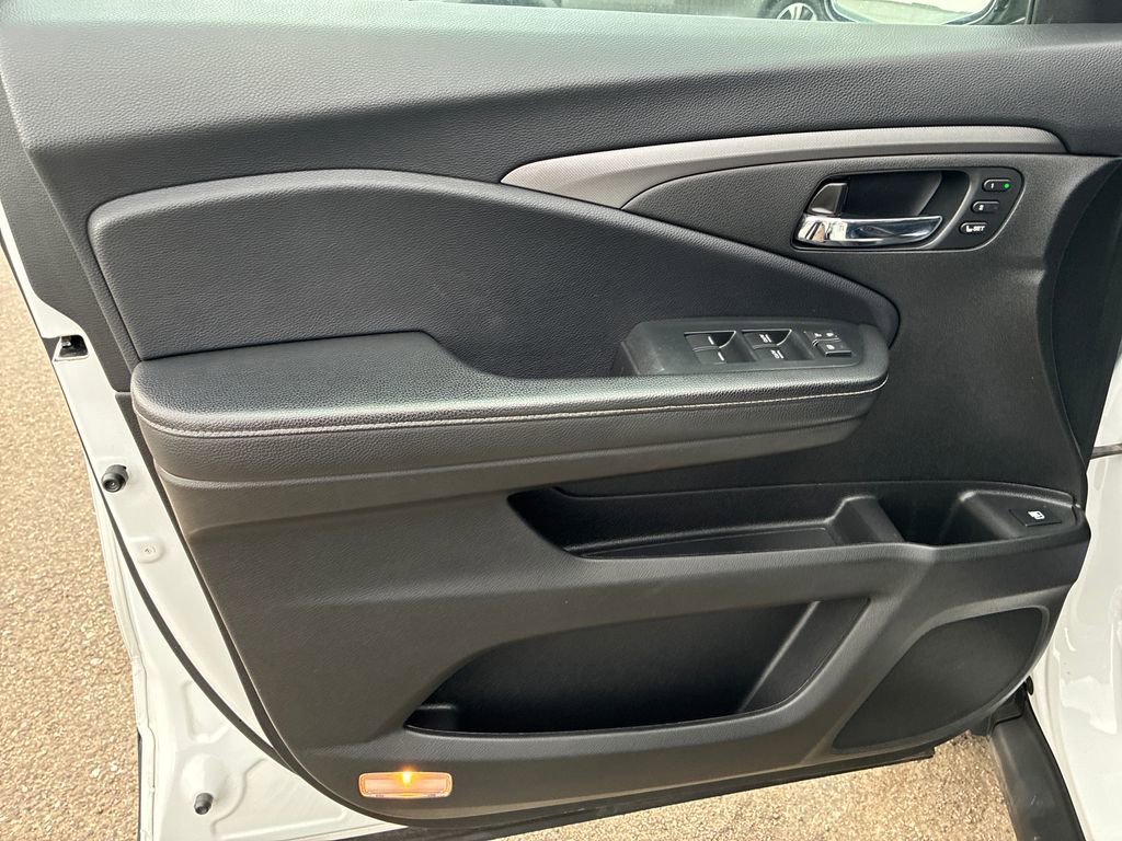 Used 2022 Honda Ridgeline RTL-E image 12