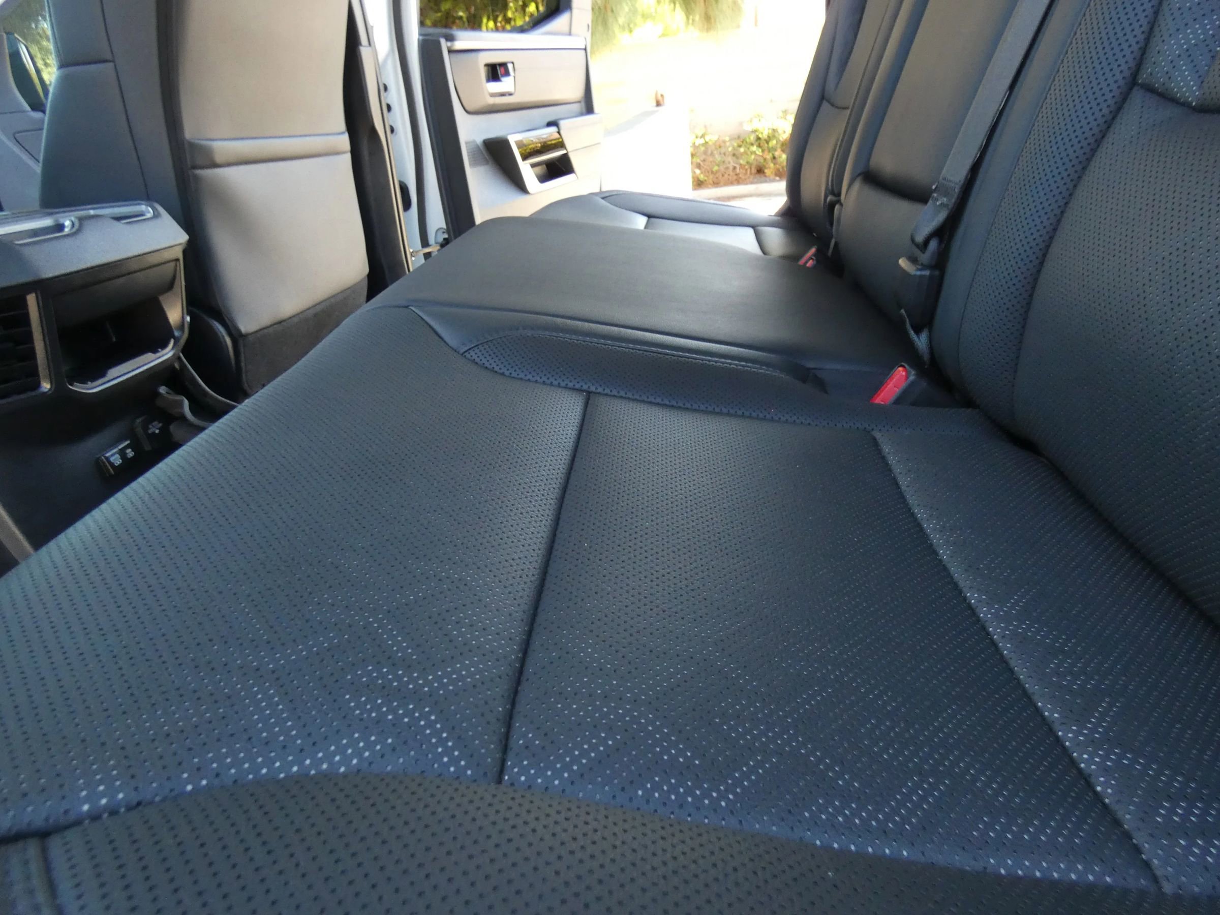 Used 2025 Toyota Tundra Limited image 55