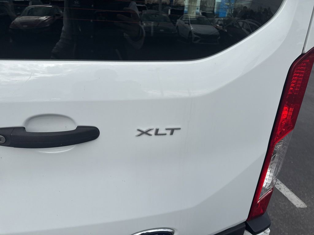 Used 2023 Ford Transit 350 XLT image 7