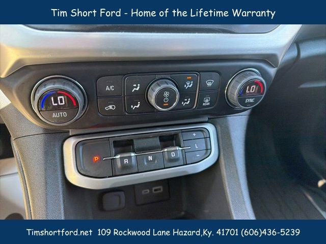 Used 2023 GMC Acadia SLE w/ Driver Convenience Package image 16