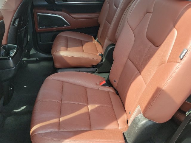 Used 2024 Kia Telluride SX AWD/4WD image 12