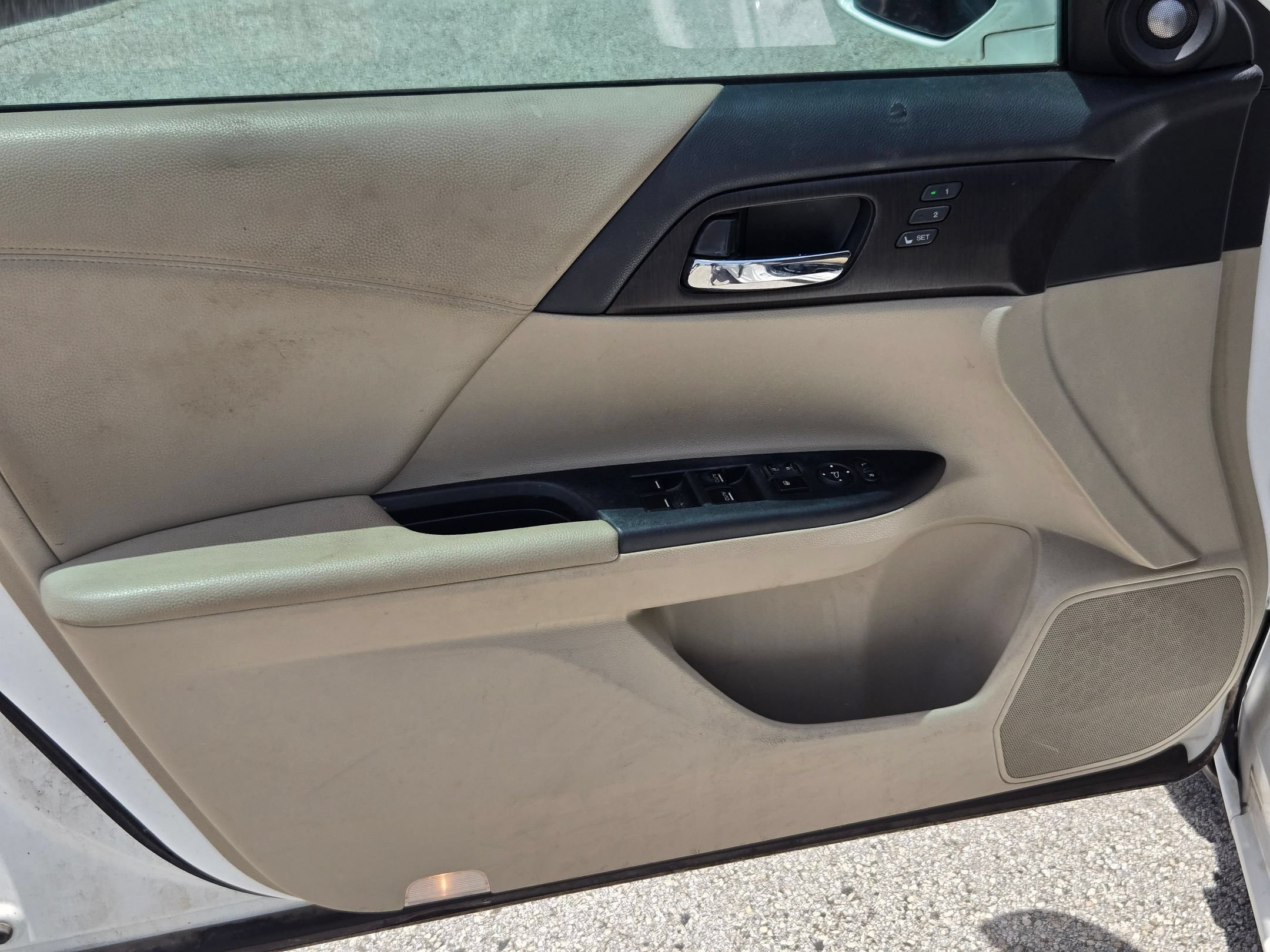 Used 2014 Honda Accord EX-L image 10