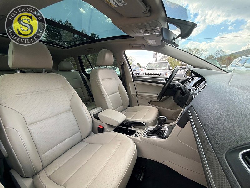 Used 2017 Volkswagen Golf Alltrack SE AWD/4WD image 17