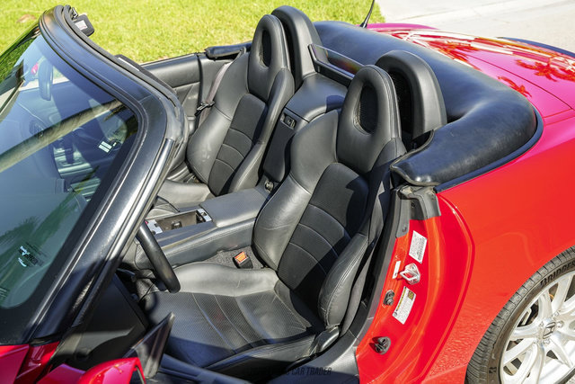 Used 2004 Honda S2000 image 32