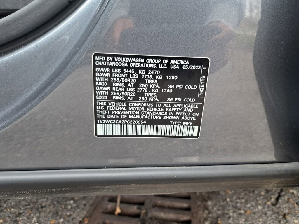 Used 2023 Volkswagen Atlas Cross Sport SE image 28