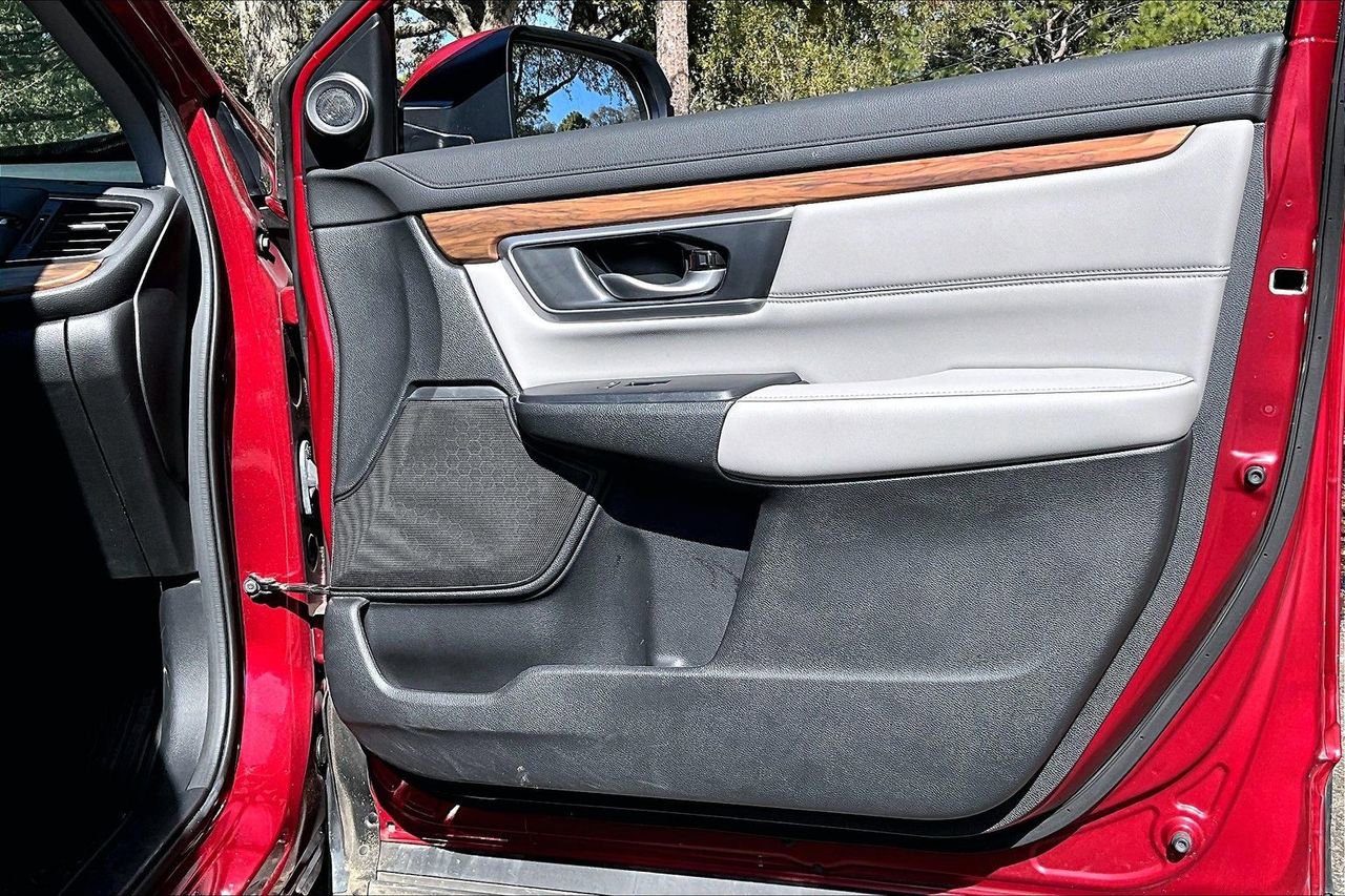 Used 2021 Honda CR-V Touring image 25