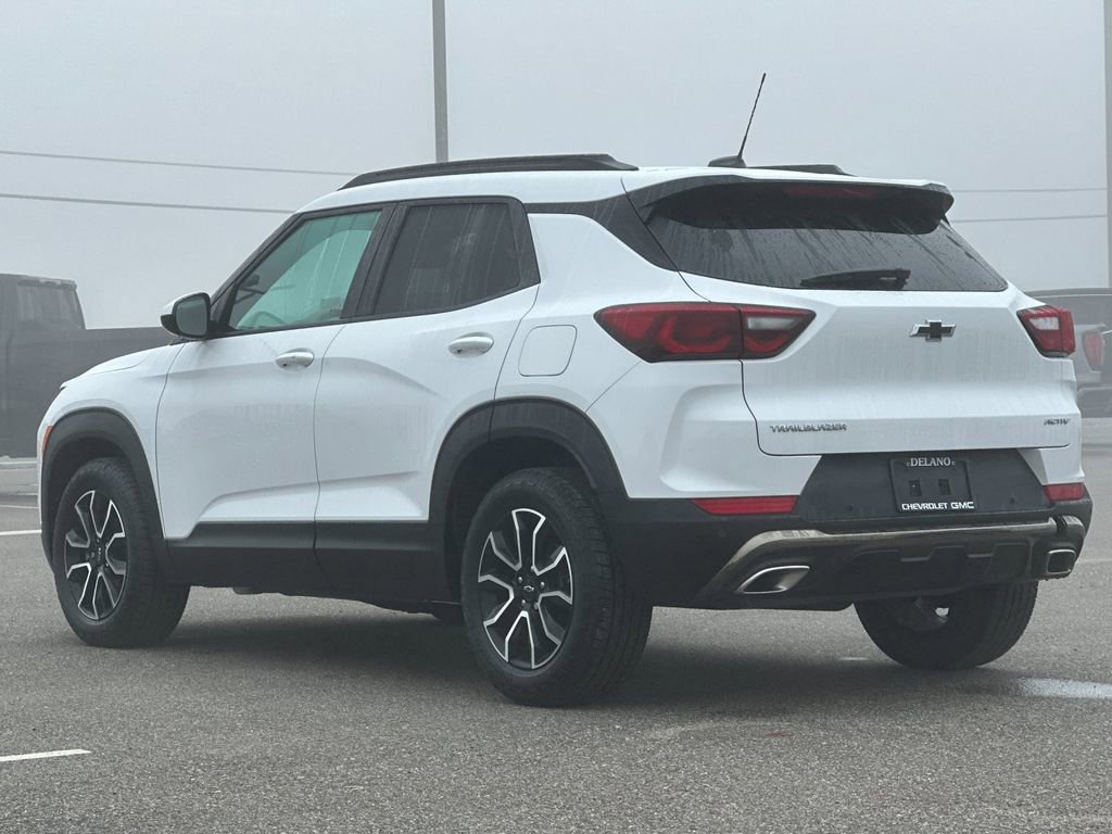 Used 2024 Chevrolet TrailBlazer ACTIV w/ Convenience Package image 3