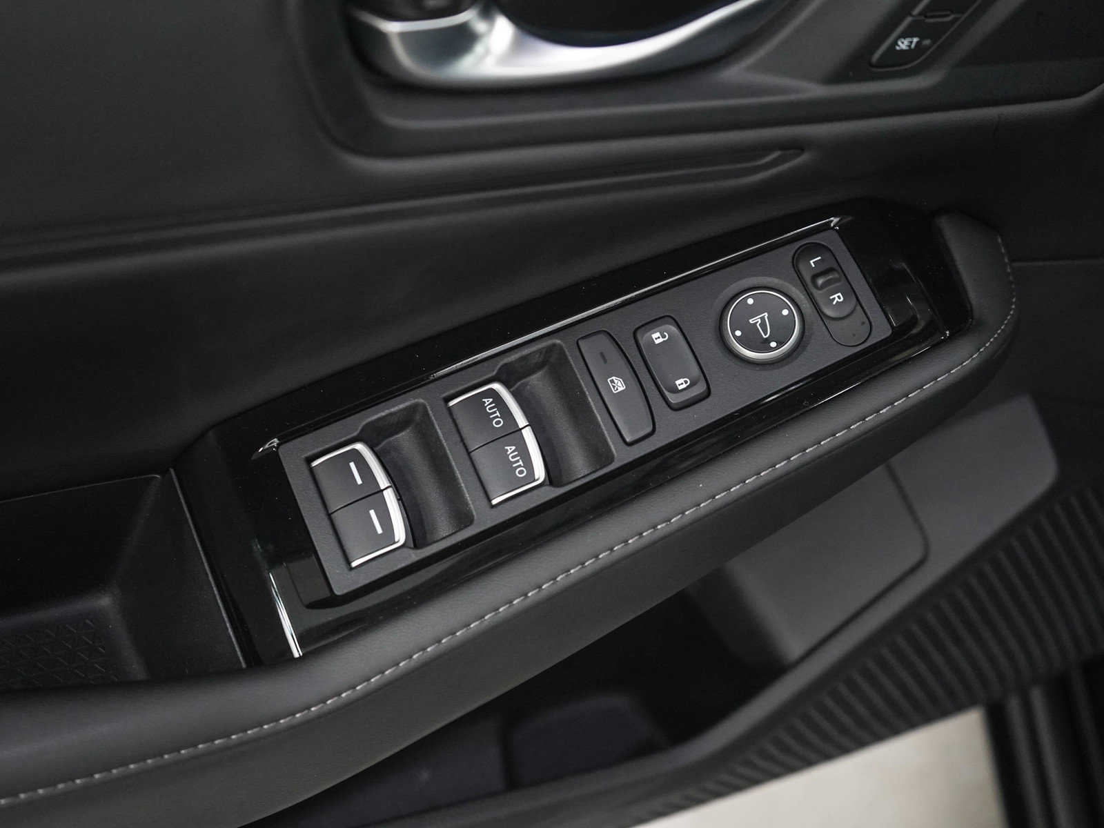 Used 2025 Honda Accord Touring image 18