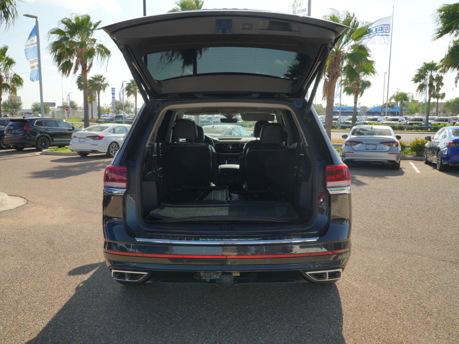 Used 2023 Volkswagen Atlas SEL Premium AWD/4WD image 13